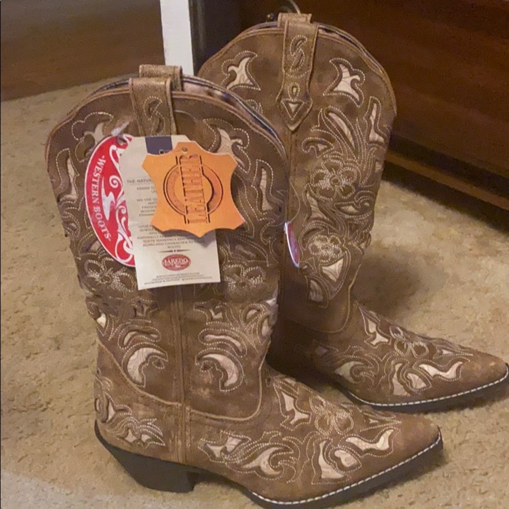 Women’s Laredo cowgirl boots